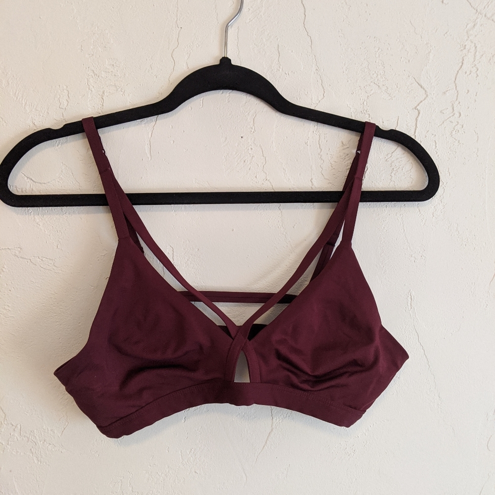 Sports bra